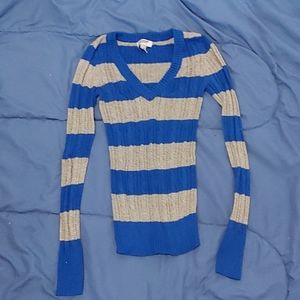 Small arizona jean co. Blue and grey long sleeve